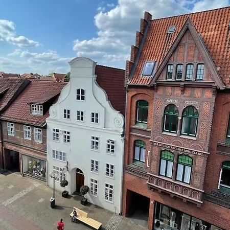 Ueber Den Daechern Lueneburgs Extérieur photo