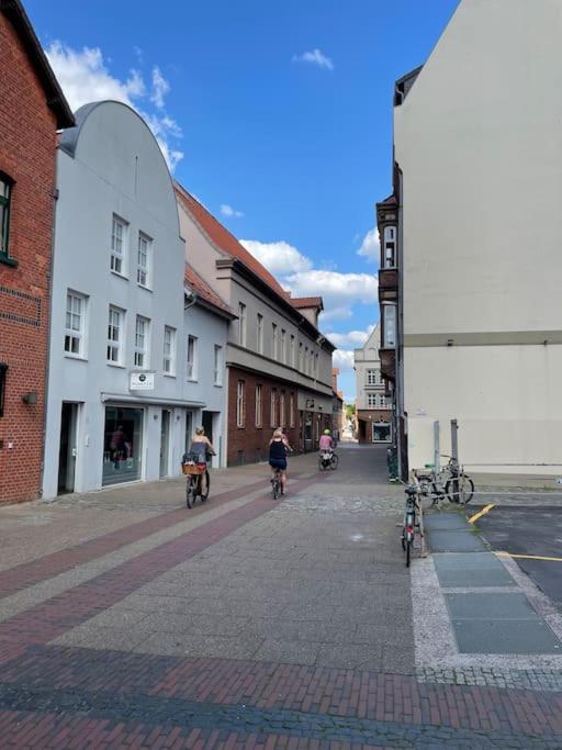 Appartement Ueber Den Daechern Lueneburgs *